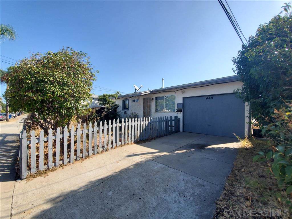 441-449 Claydelle Avenue - Photo 1