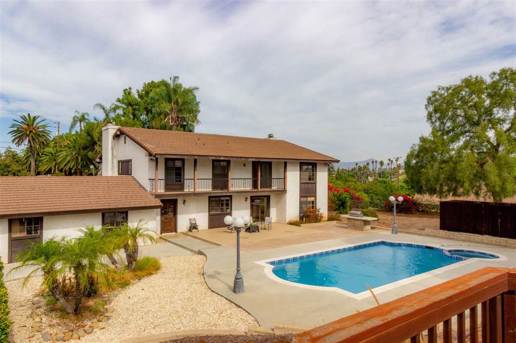 1876 Summit Hill Dr - Photo 1 1876 Summit Hill Dr - Photo 1
