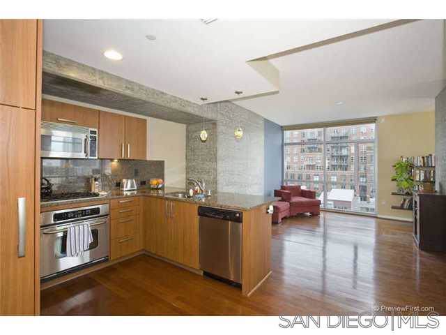 800 The Mark Ln - Photo 1
