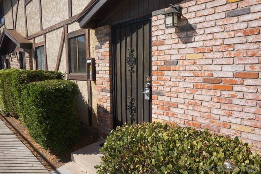 1632 Presioca Street - Photo 1