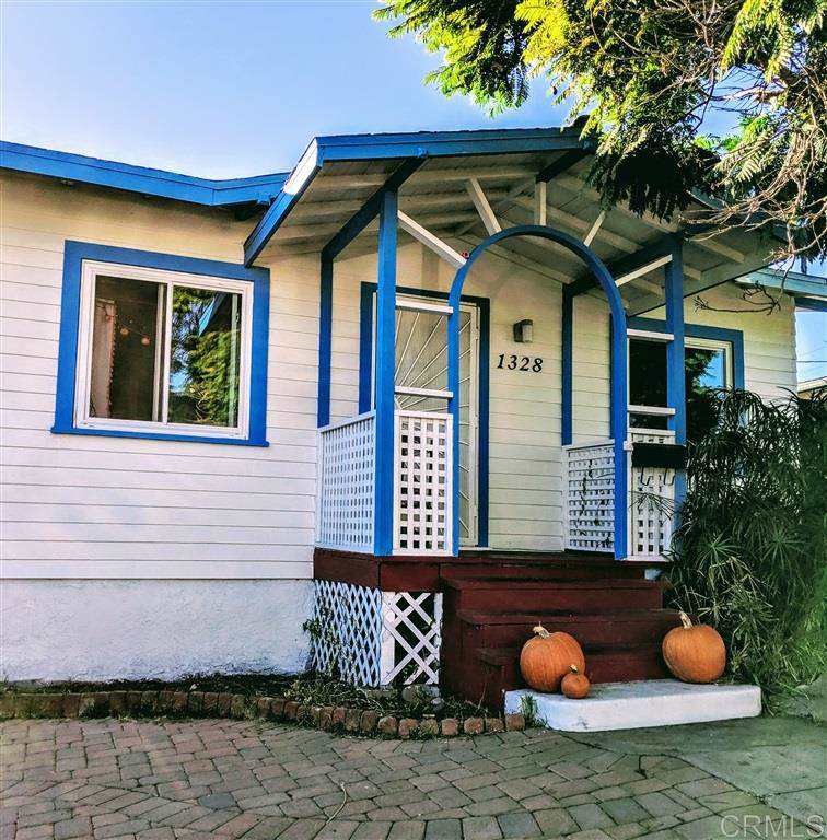 1328 33rd St - Photo 1