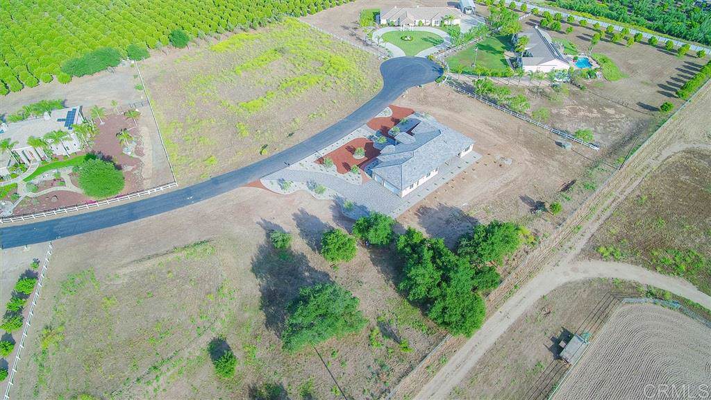 28428 Almona Way - Photo 1