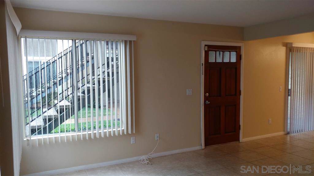 535 Beech - Photo 1