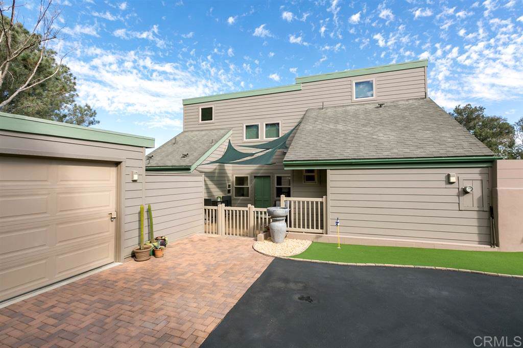 365 Ocean View Ave - Photo 1