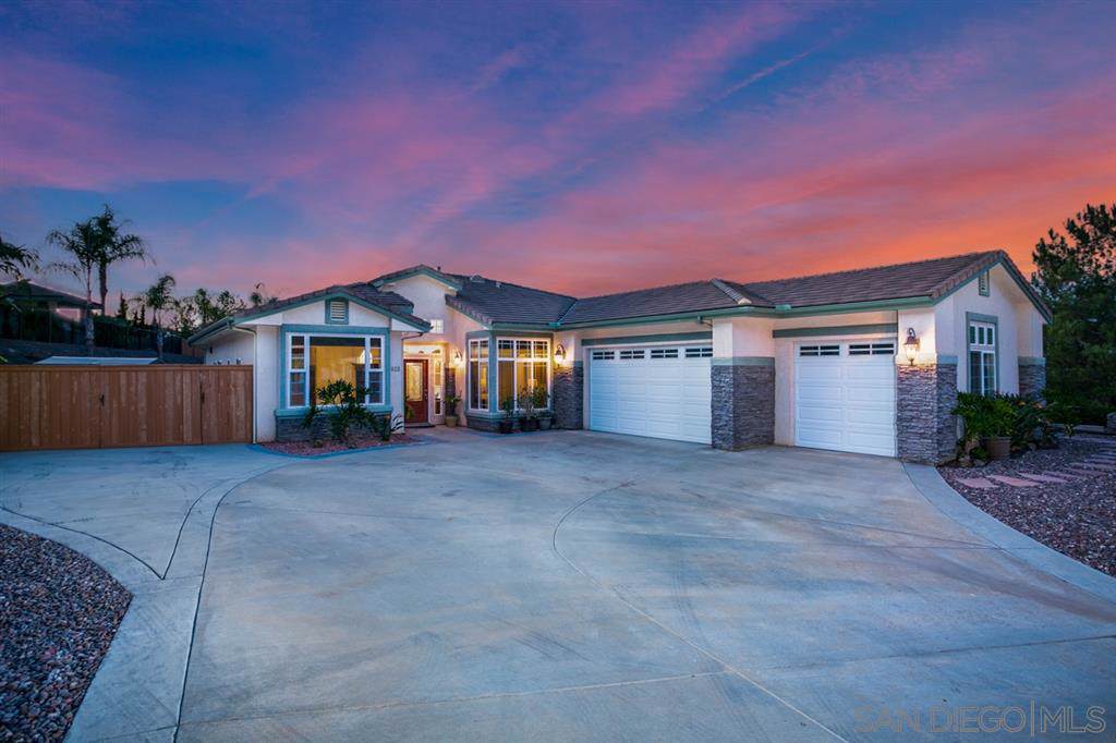 8926 Diamondback Dr - Photo 1