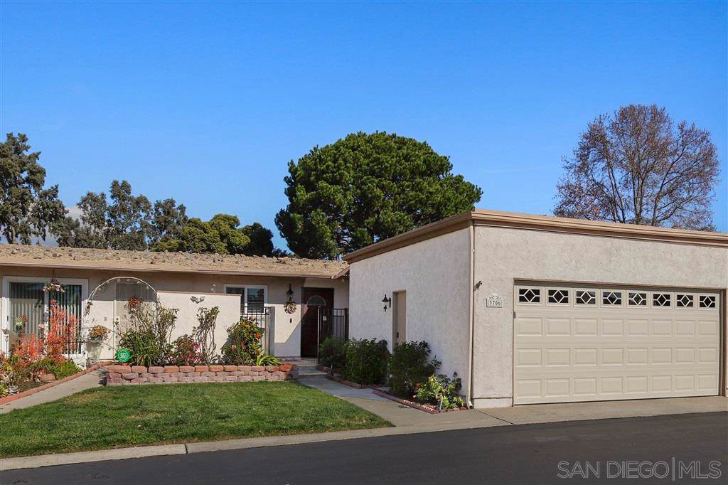 3706 Hickory Way - Photo 1