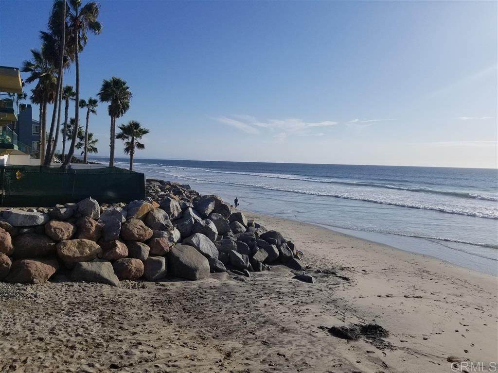 1229 S Pacific - Photo 1