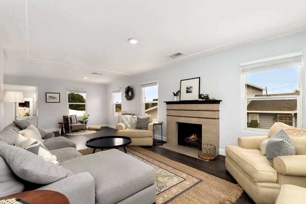4670 Parks Ave - Photo 1