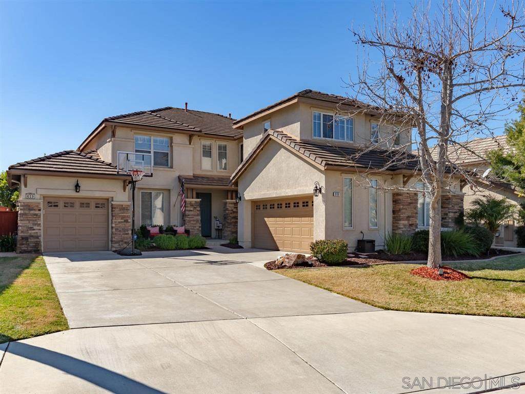 619 Chesterfield Cir - Photo 1