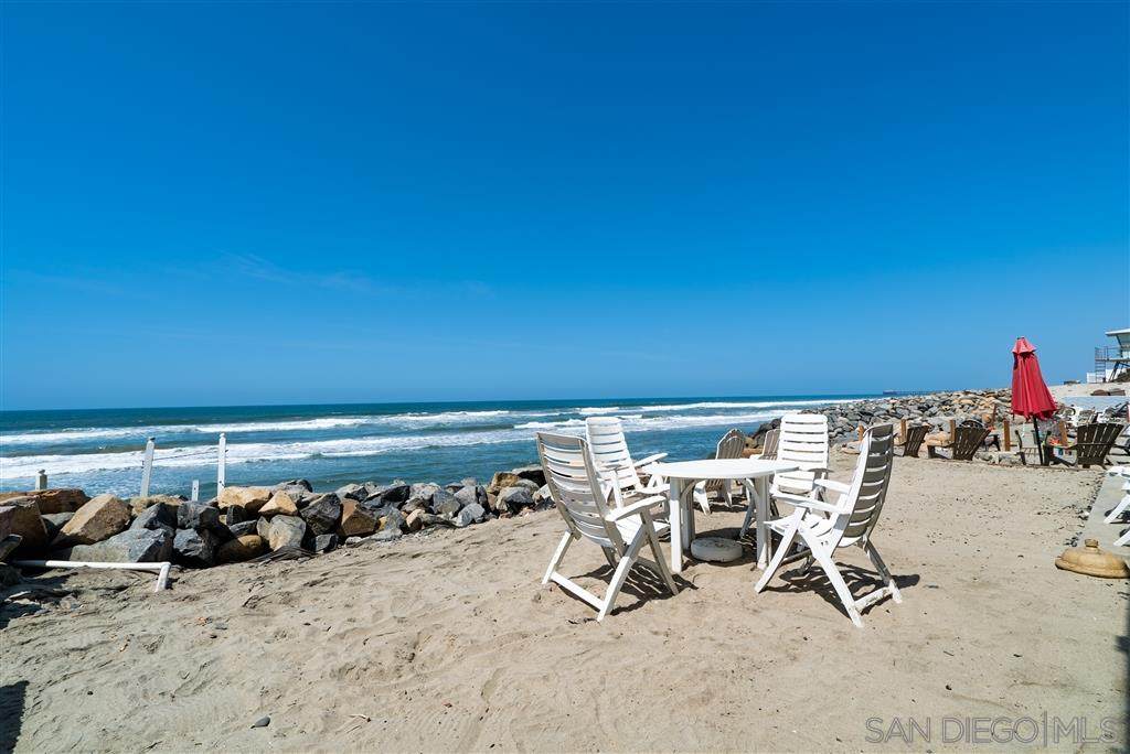 1211 Pacific St - Photo 1