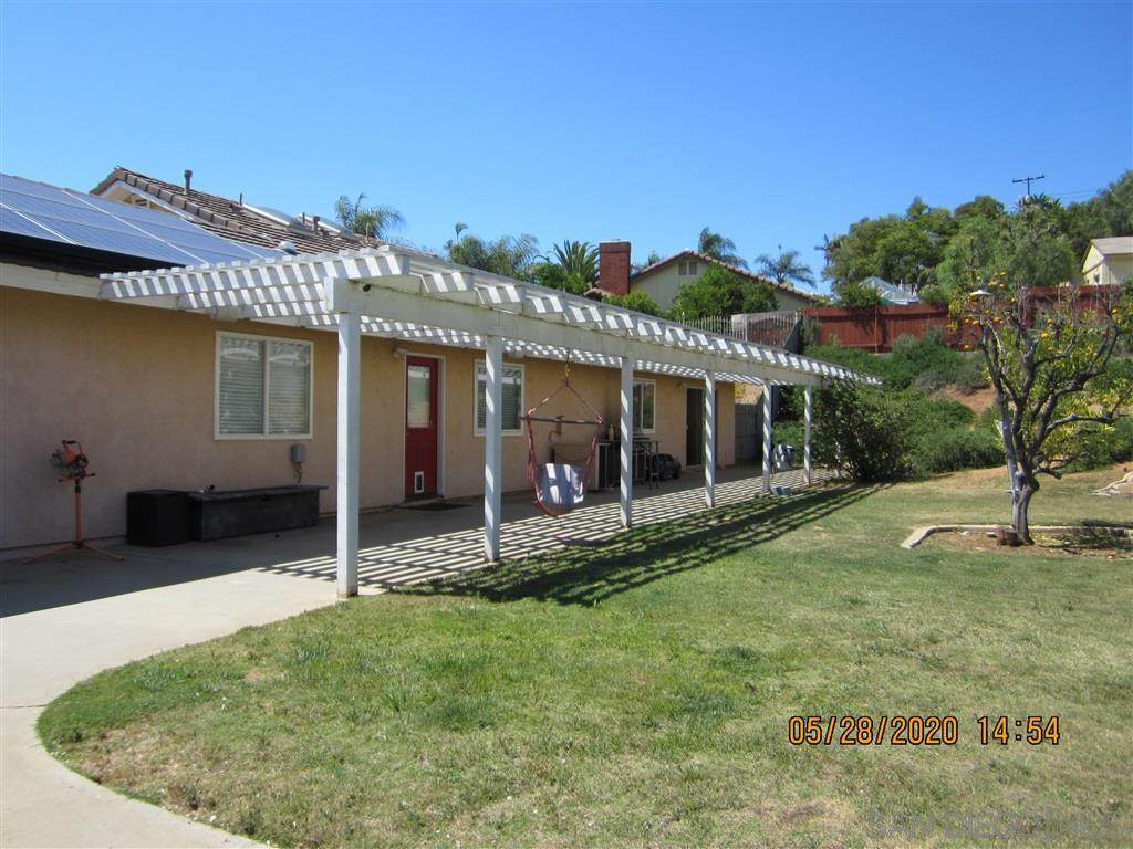1365 Vista Grande Rd - Photo 1
