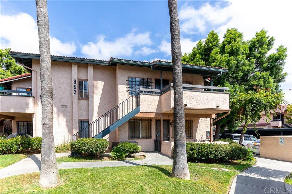863 W San Ysidro Blvd - Photo 1