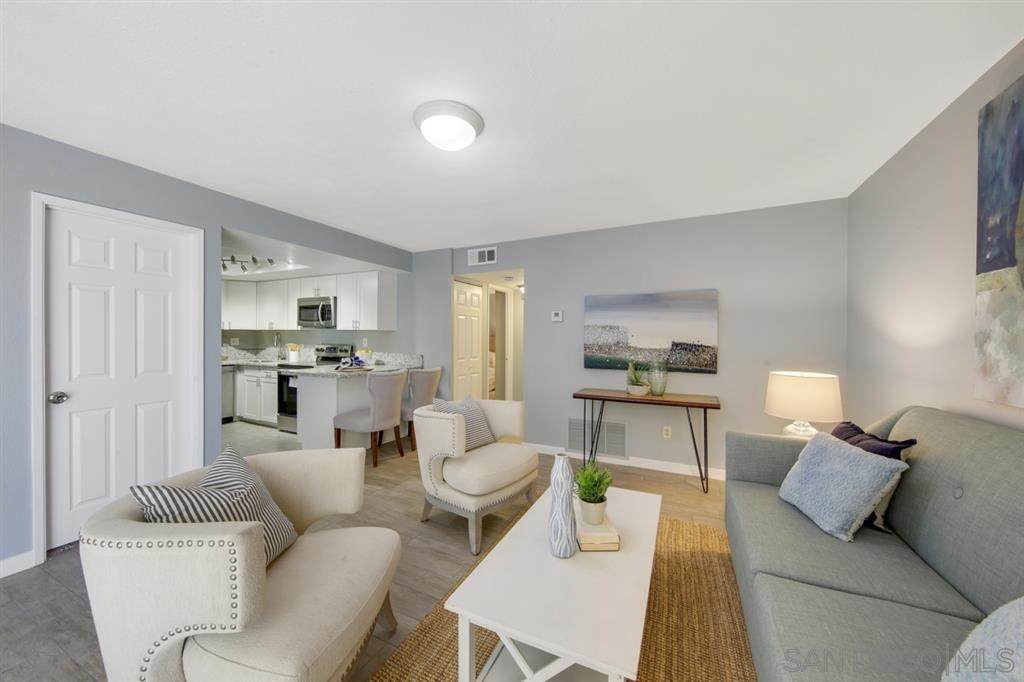 1817 Grand Ave - Photo 1