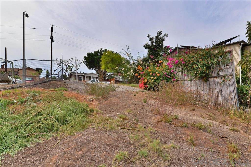 4886 Lantana Dr - Photo 1