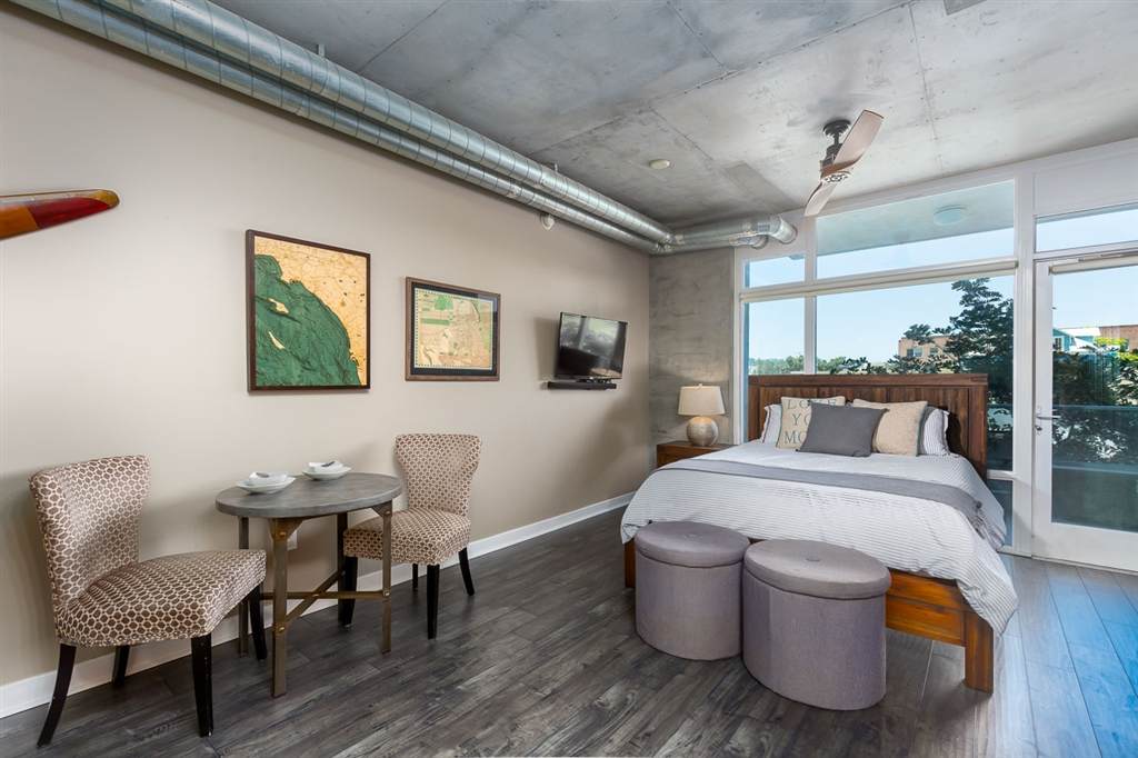 1080 Park - Photo 1
