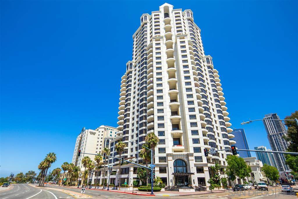 700 Harbor Dr - Photo 1