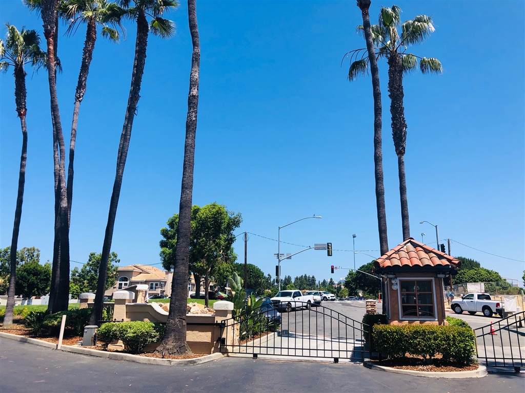 7180 Shoreline Dr - Photo 1
