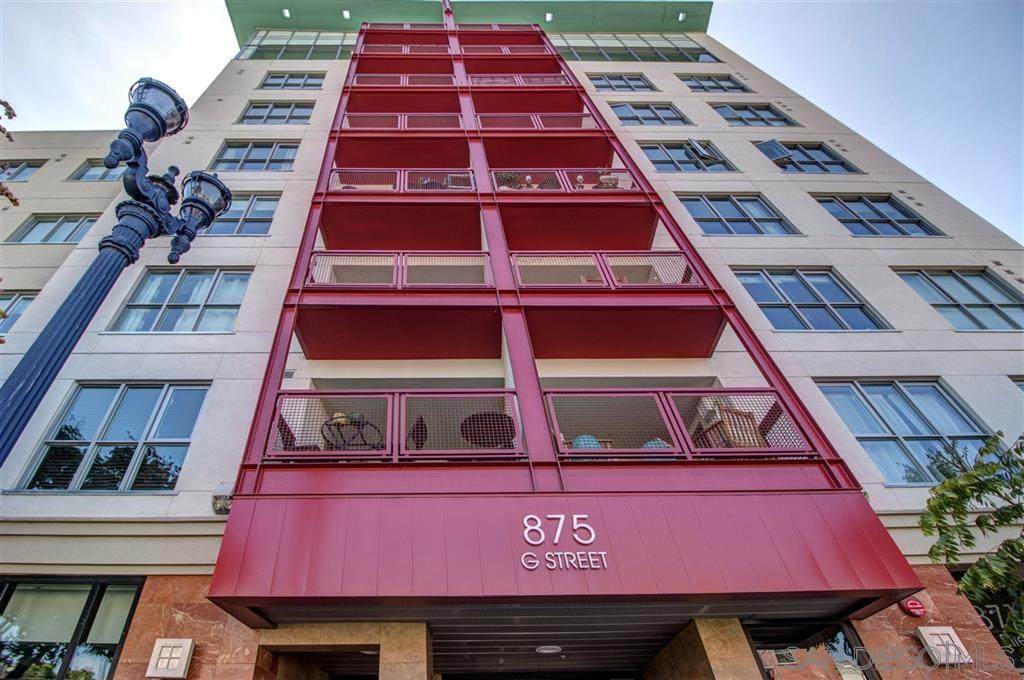 875 G St - Photo 1