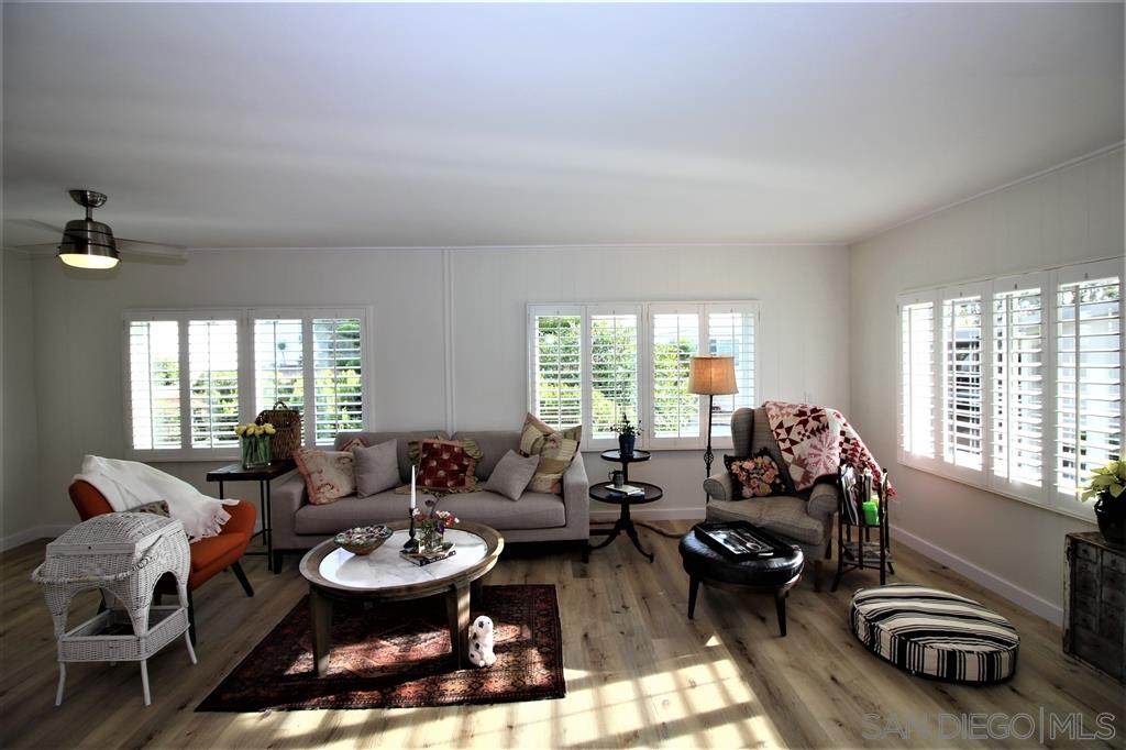 7022 San Carlos St - Photo 1