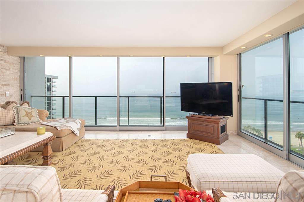 1810 Avenida Del Mundo - Photo 1