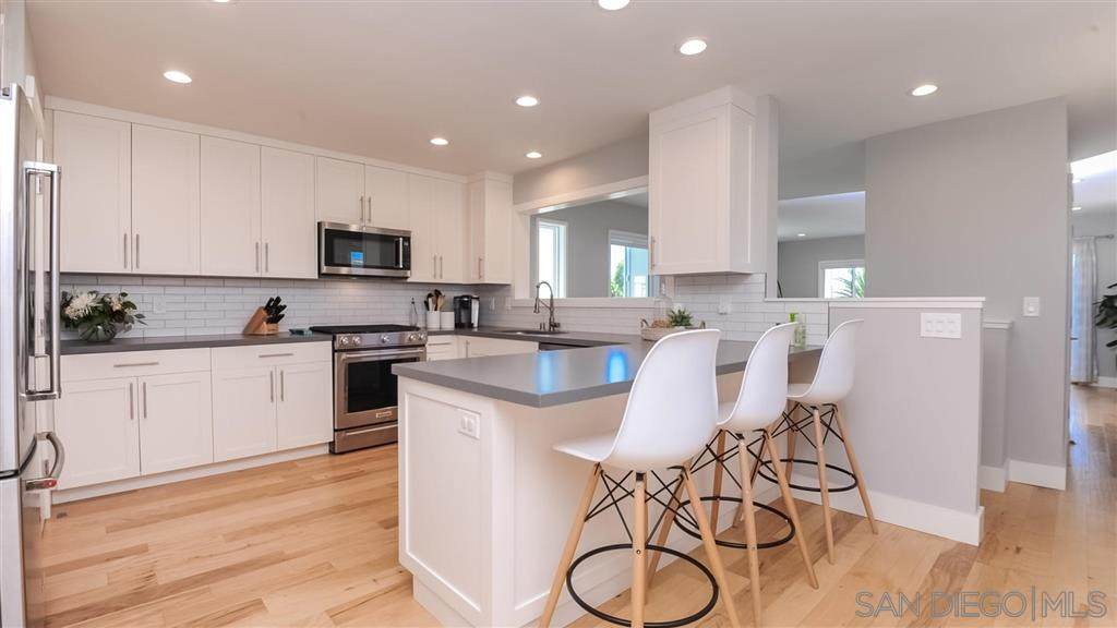 1018 Beryl St - Photo 1