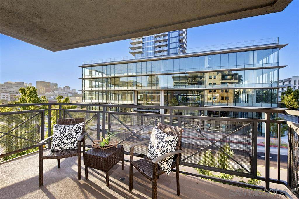 550 Park Blvd - Photo 1