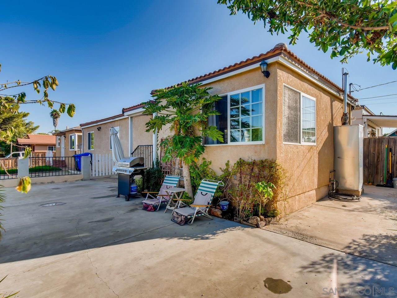 3705 46th - Photo 1