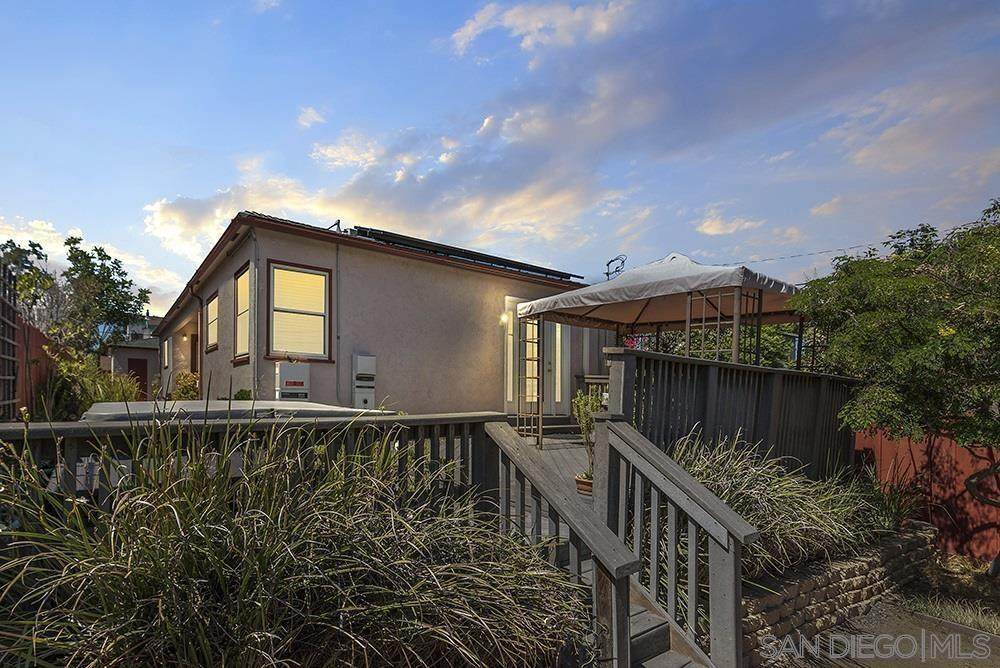 3535 Juniper - Photo 1