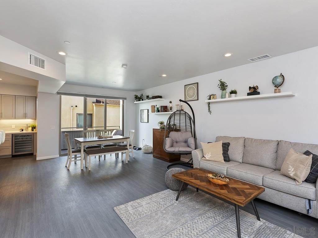 4034 Riviera Dr - Photo 1