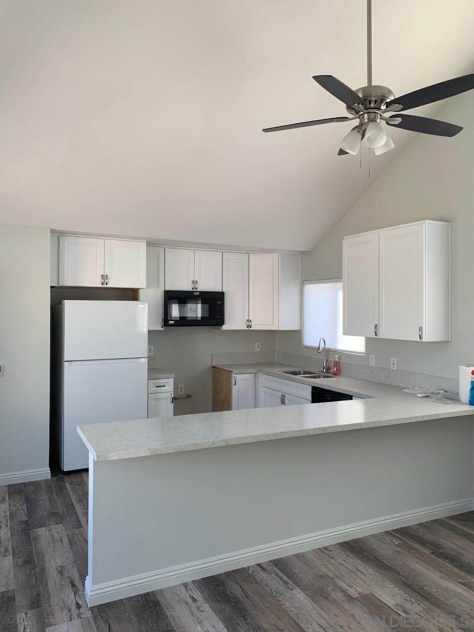 1868 Bacon St - Photo 1