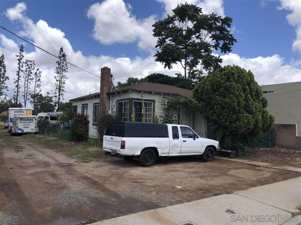 330 Wisconsin Ave - Photo 1