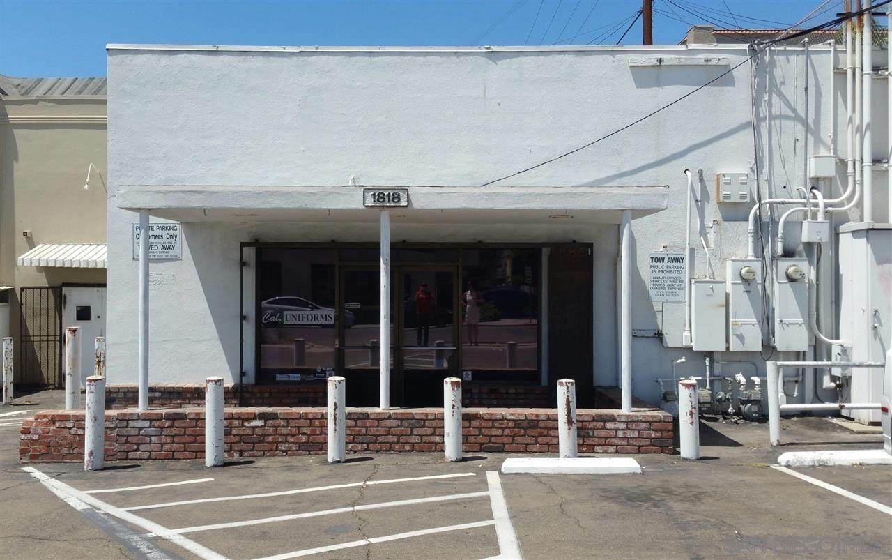 1818 Robinson - Photo 1