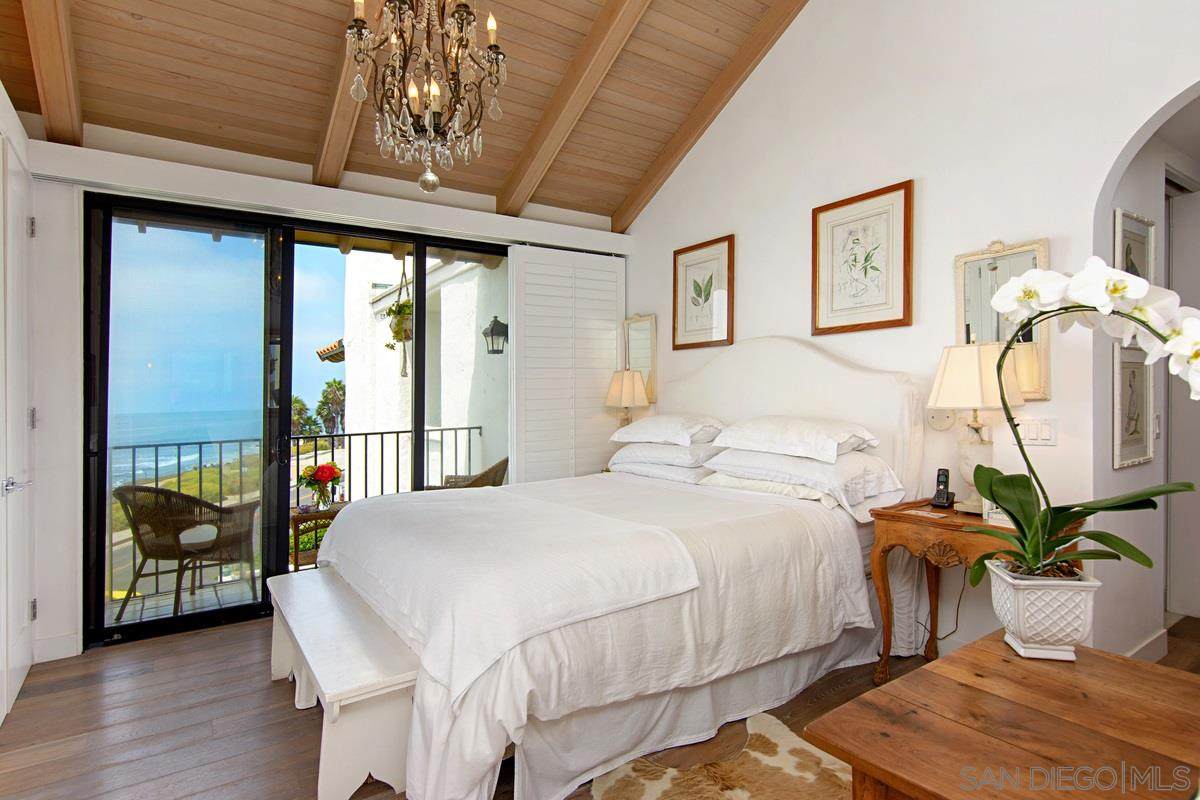 303 Coast - Photo 1