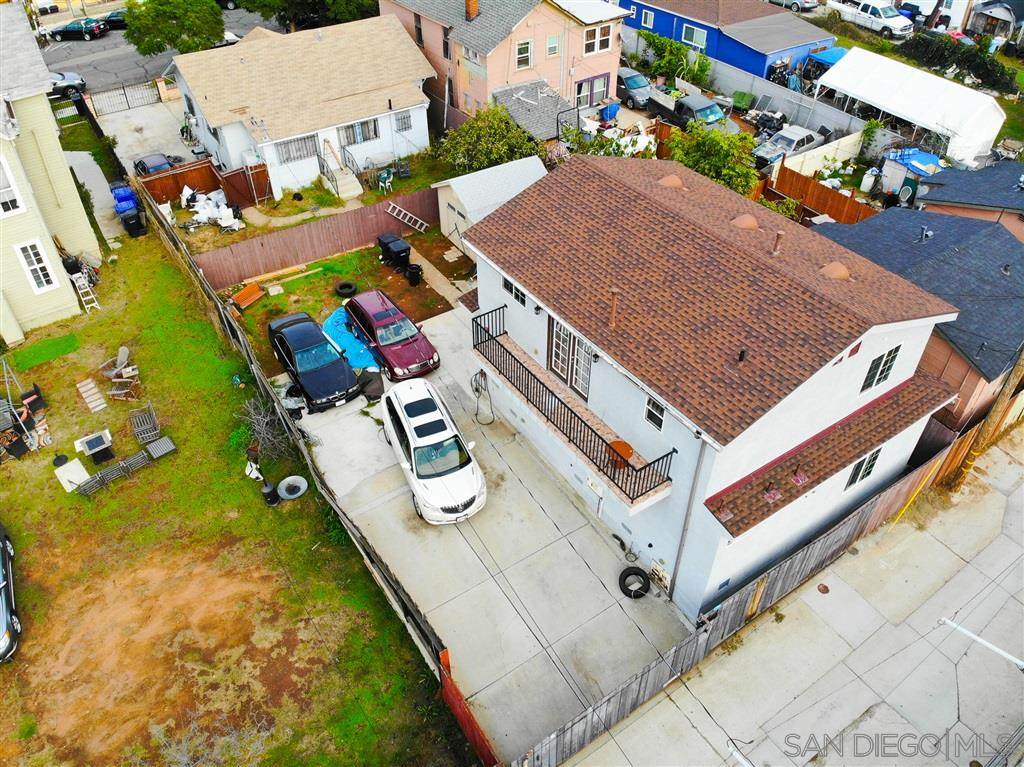 1859-61 Irving Ave - Photo 1