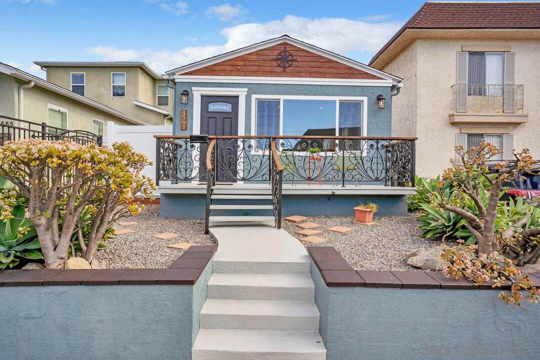4561 Bancroft St - Photo 1