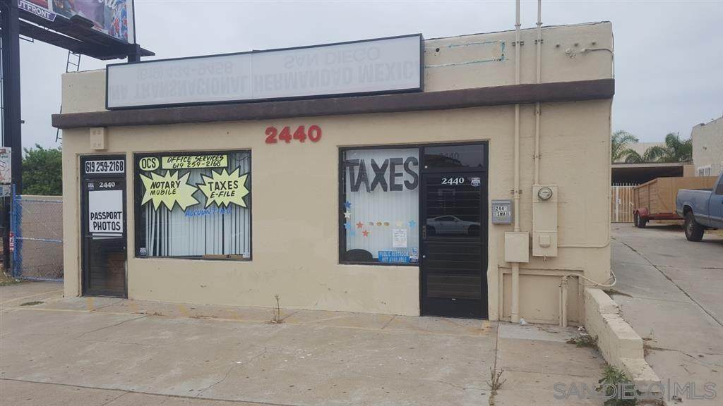 2440 Highland Ave - Photo 1
