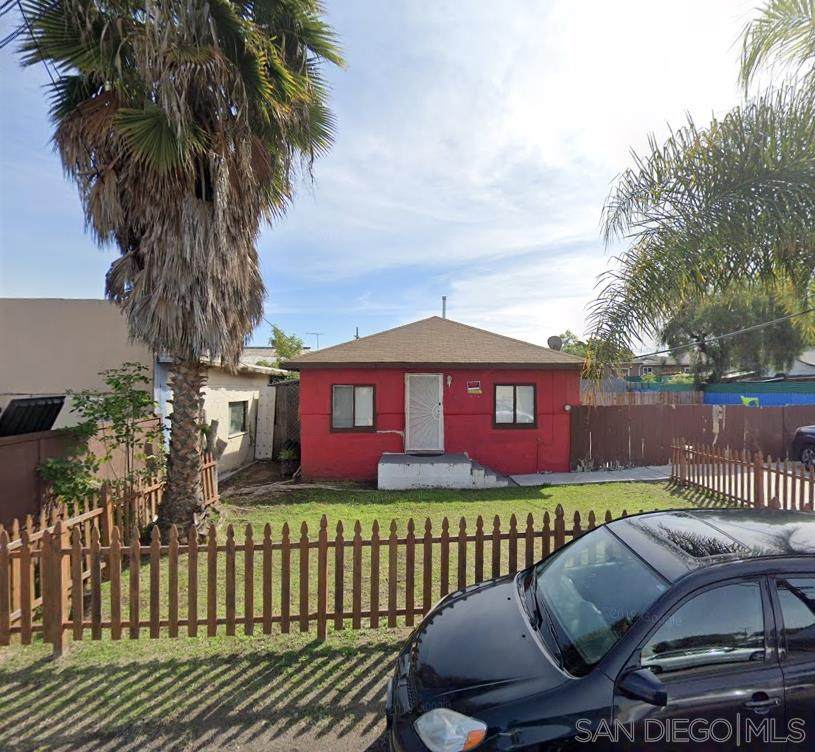 3335 Citrus St - Photo 1