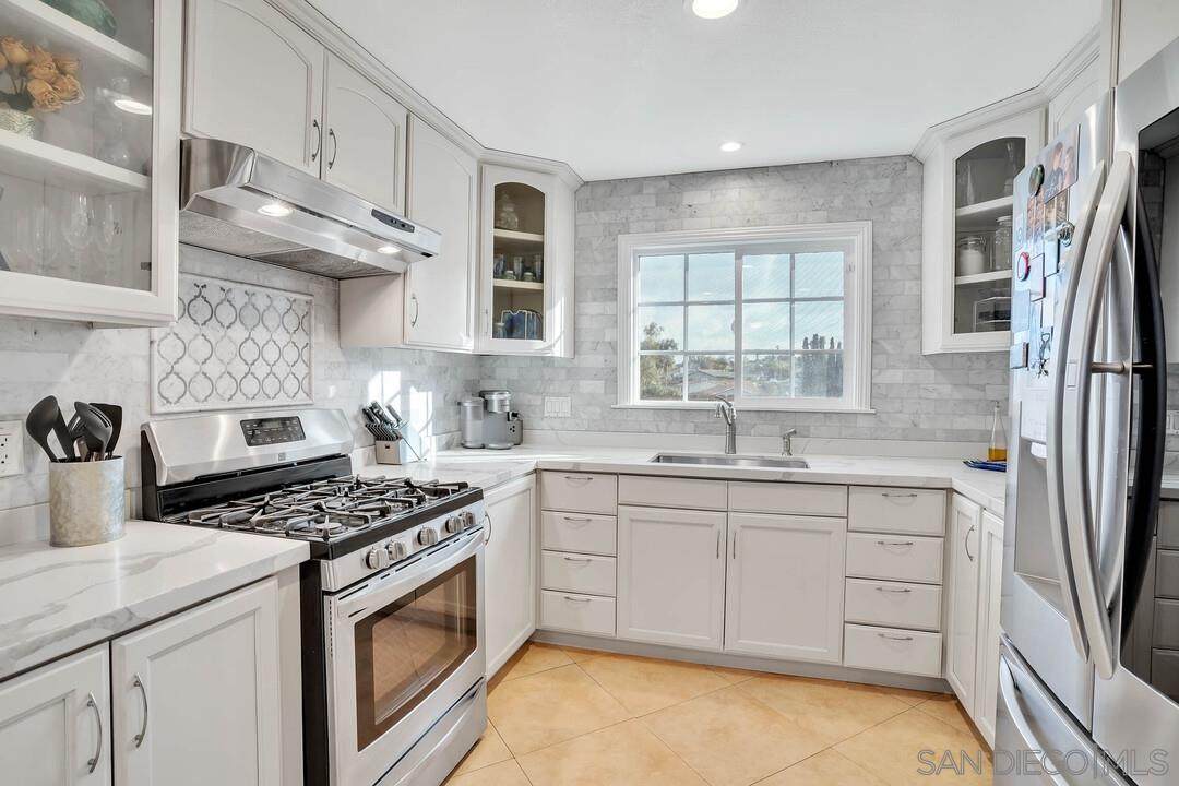 8645 Potrero St - Photo 1