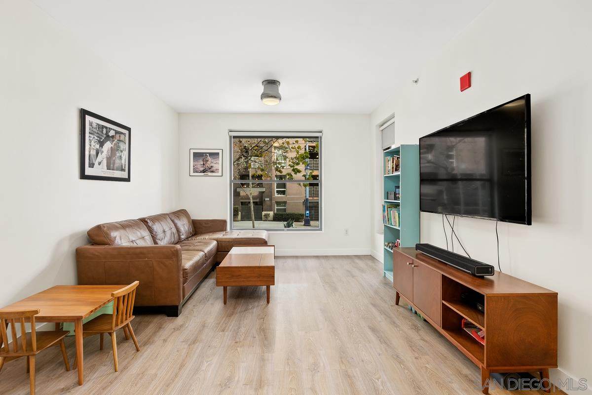 1150 J St - Photo 1