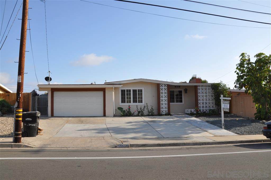 5615 Dwight - Photo 1
