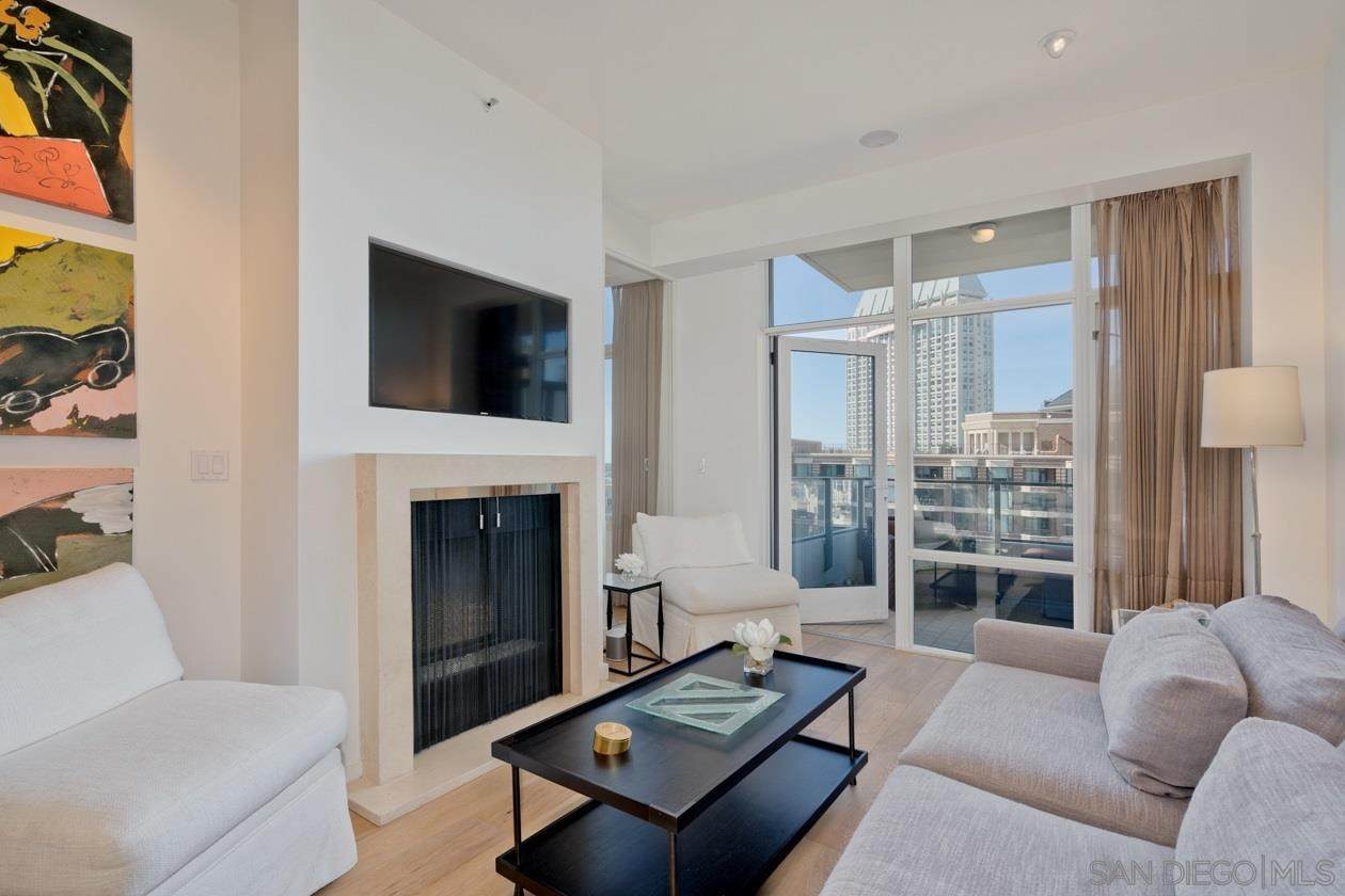 550 Front Street - Photo 1