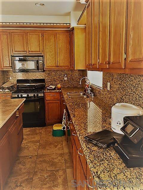 2478 Mackenzie Creek - Photo 1