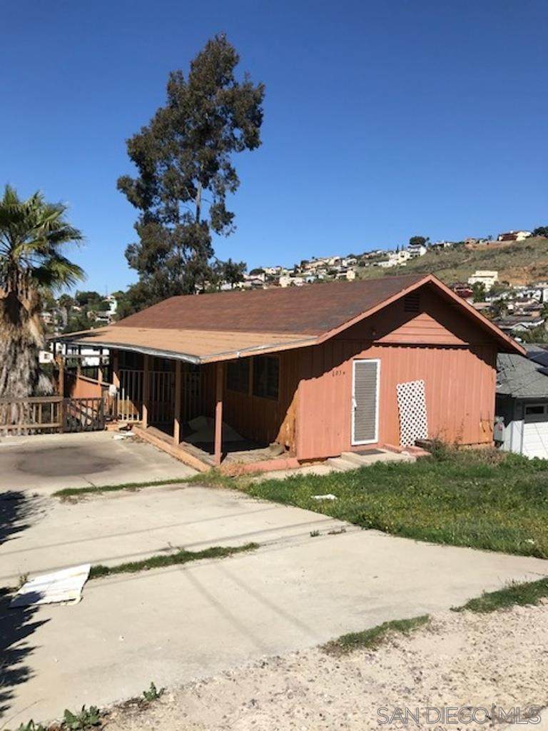 1032 Portola Ave - Photo 1