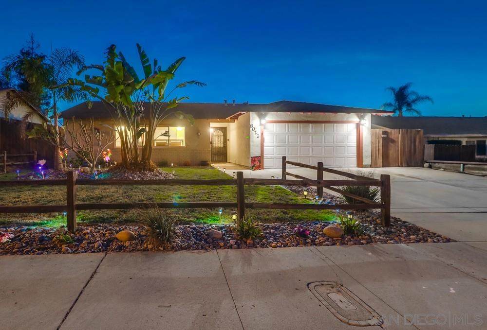 8022 King Kelly Dr - Photo 1