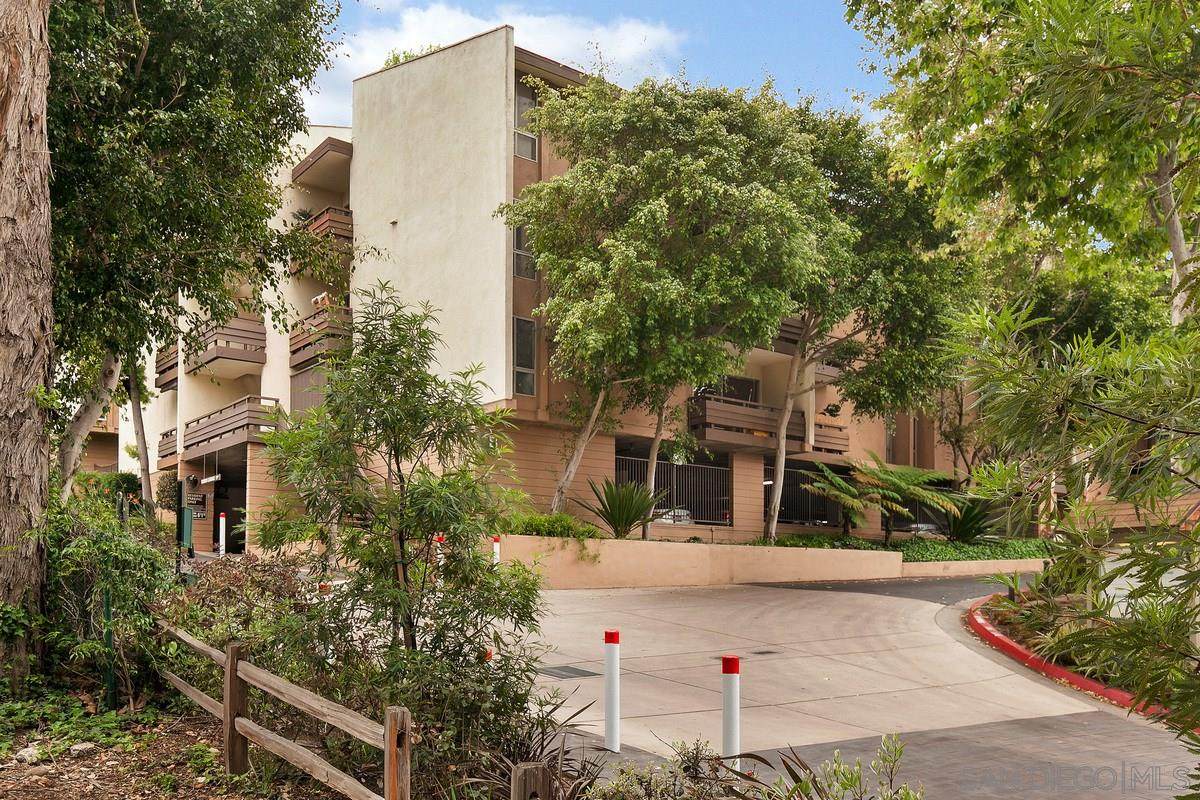 1605 Hotel Cir S - Photo 1
