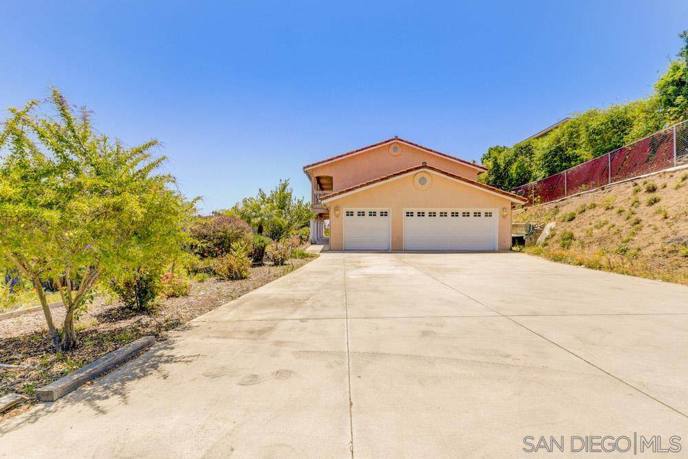 9488 Edgewood Dr - Photo 1