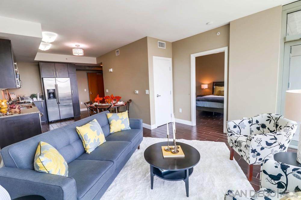 800 The Mark Ln - Photo 1
