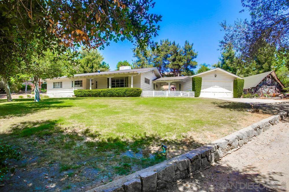 455 Bear Valley Pkwy - Photo 1