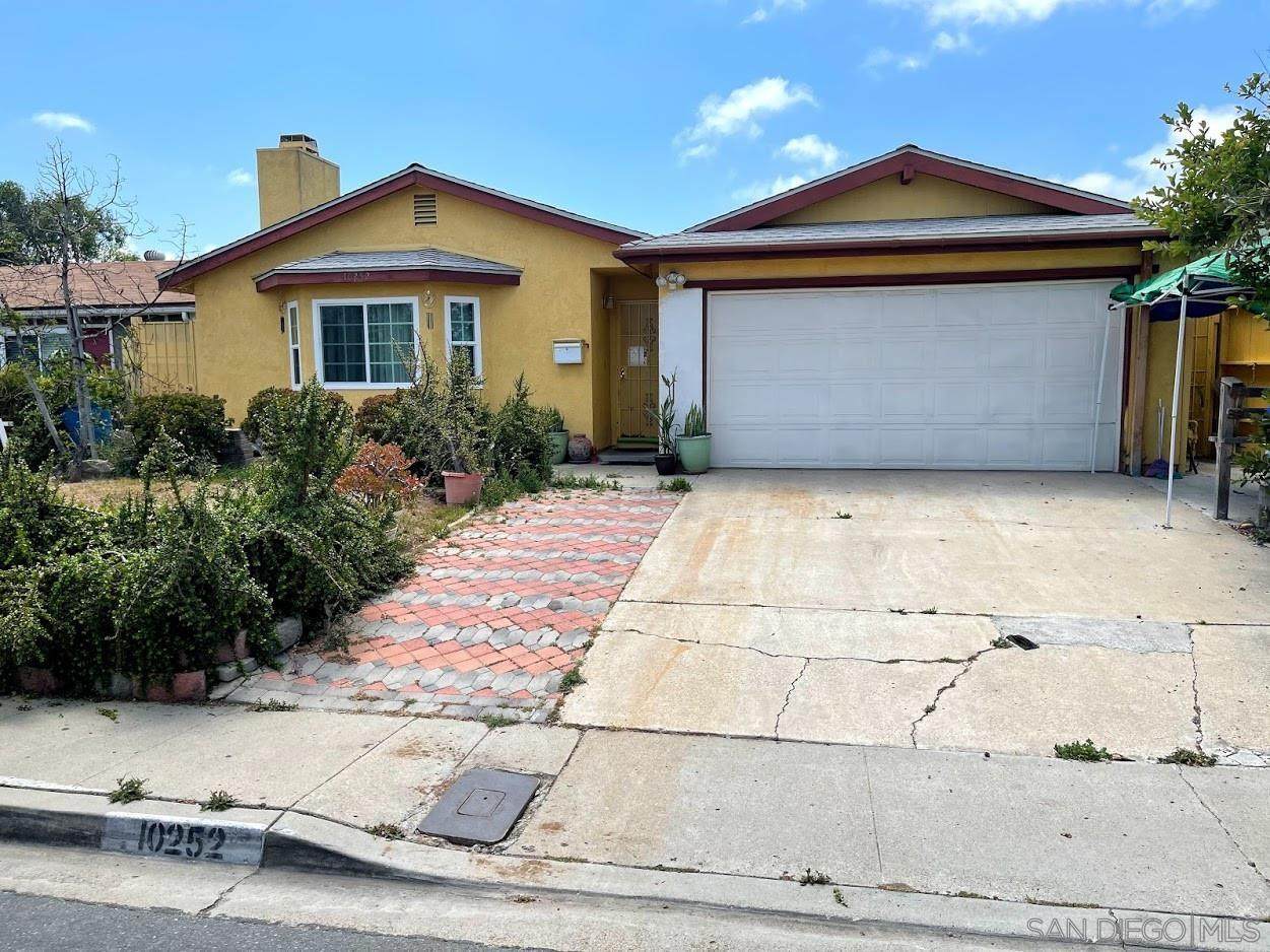 10252 Arrow Rock Ave - Photo 1