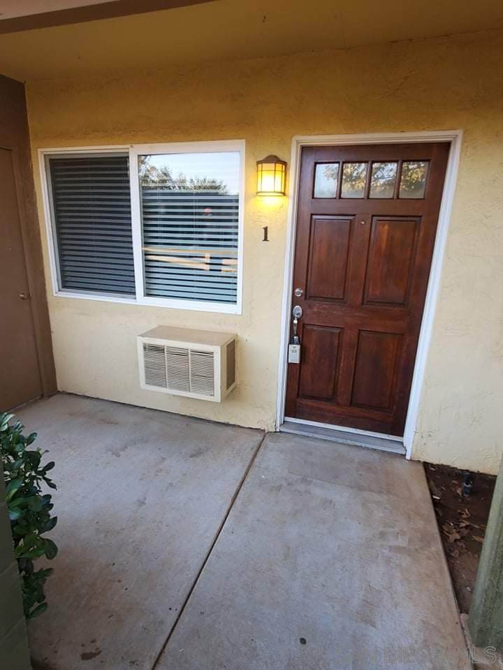 2094 Grand Ave - Photo 1